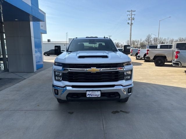 2026 Chevrolet Silverado 3500 HD Chassis Cab LT