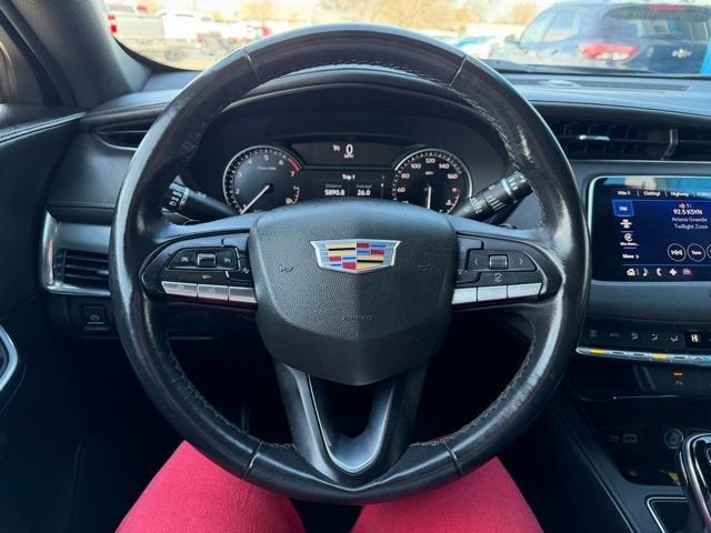 2023 Cadillac XT4 Premium Luxury