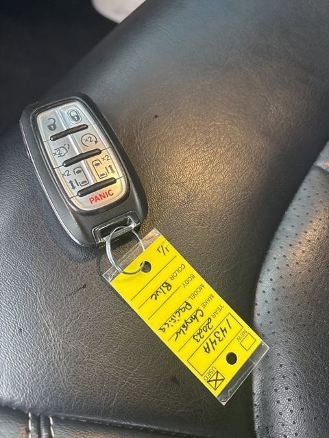 2023 Chrysler Pacifica Touring L