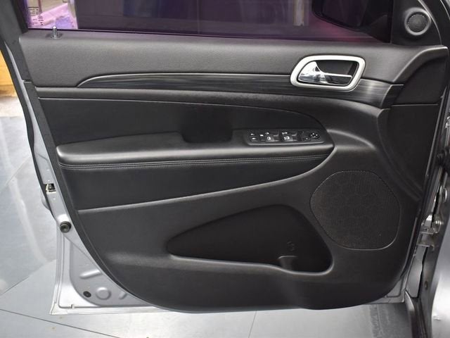 2020 Jeep Grand Cherokee Laredo E