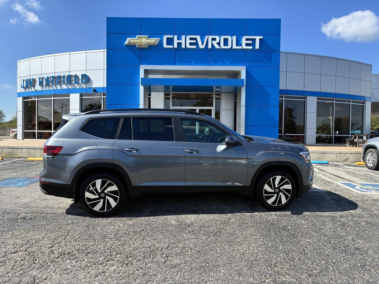 2024 Volkswagen Atlas SE w/Tech