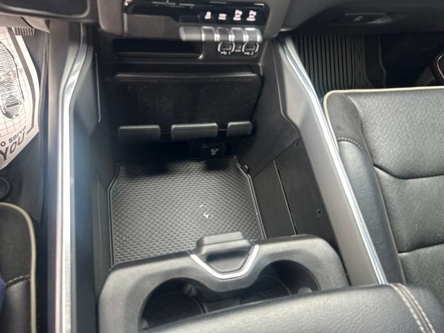 2022 RAM 1500 Laramie Crew Cab 4x4 5'7" Box