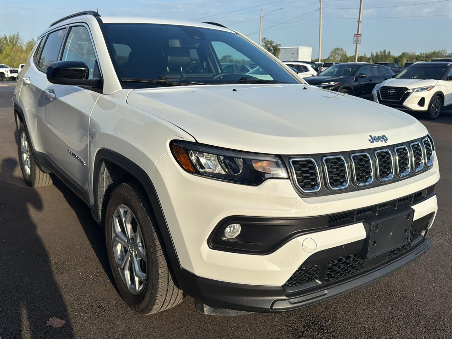 Used 2024 Jeep Compass Latitude with VIN 3C4NJDBN3RT175510 for sale in Chanute, KS