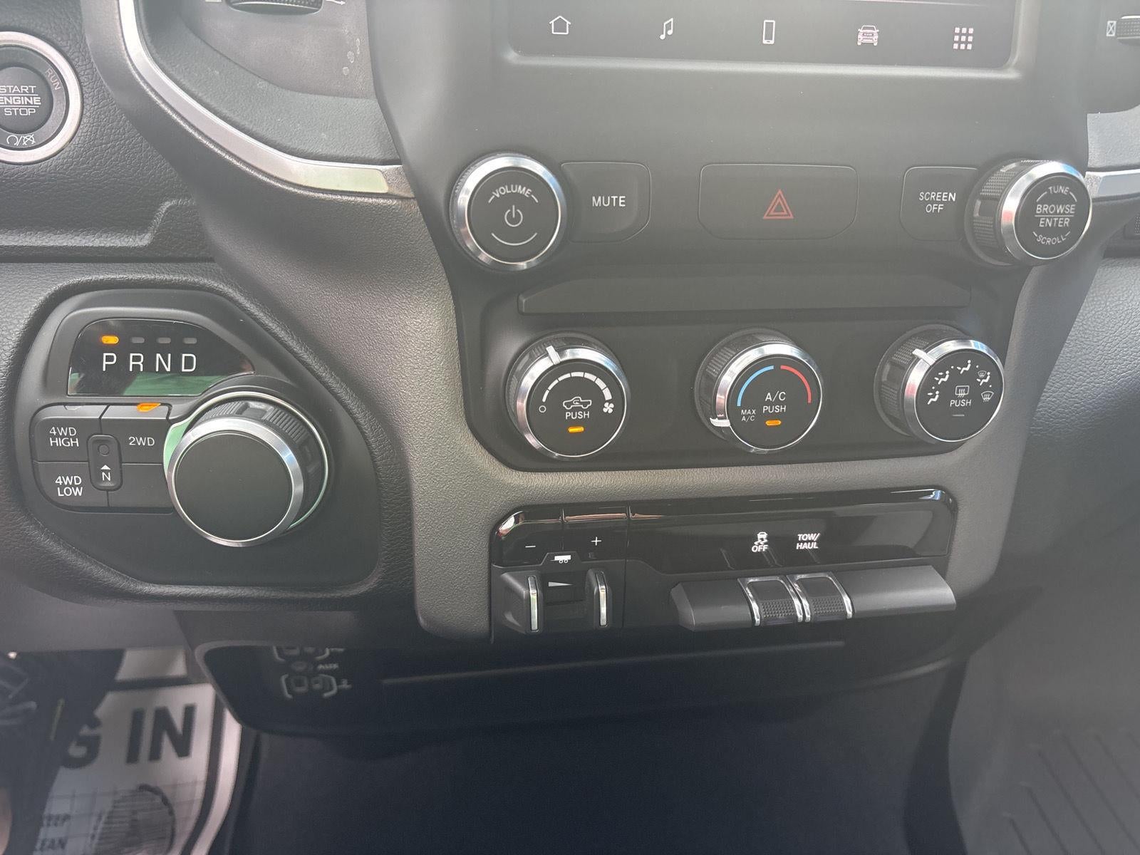 2024 RAM 2500 Big Horn Crew Cab 4x4 6'4" Box