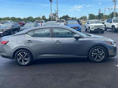 2024 Nissan Sentra SV Xtronic CVT