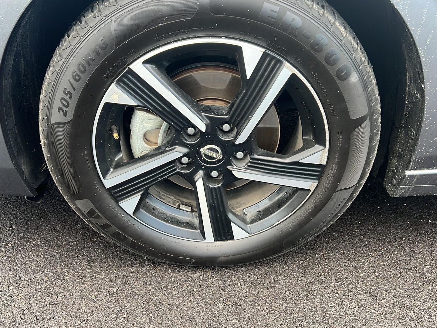 2024 Nissan Sentra SV Xtronic CVT