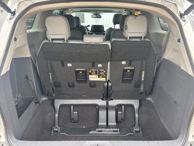 2023 Toyota Sienna XLE