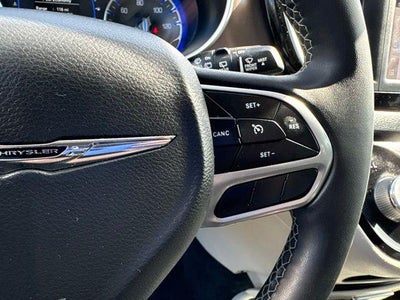 2022 Chrysler Voyager LX
