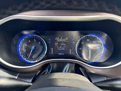 2022 Chrysler Voyager LX