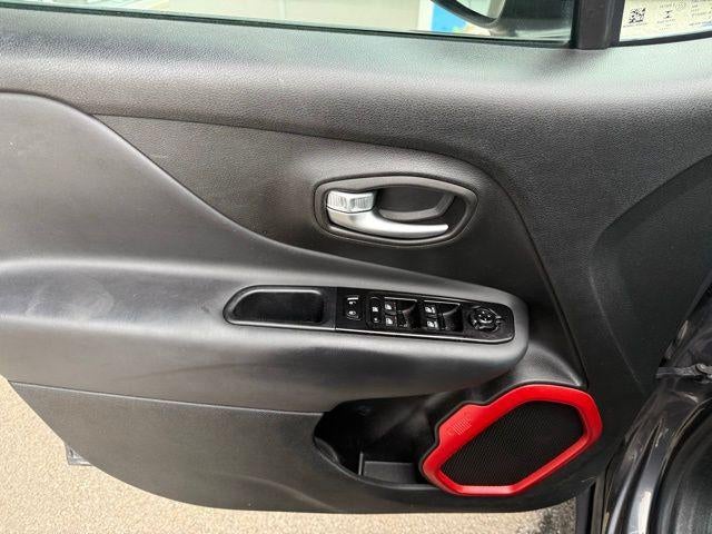 2022 Jeep Renegade Trailhawk