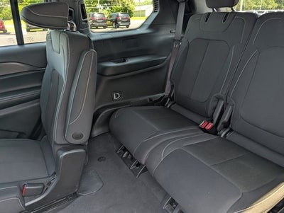 2024 Jeep Grand Cherokee L Laredo 4x4