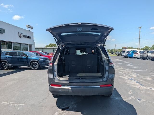 2024 Jeep Grand Cherokee L Laredo 4x4