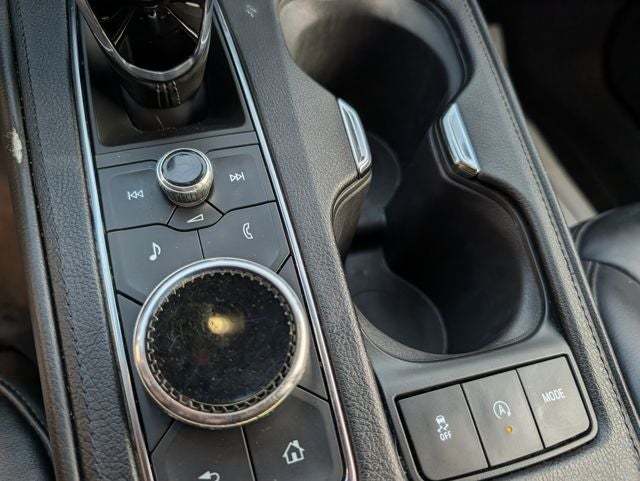 2023 Cadillac XT4 AWD Premium Luxury