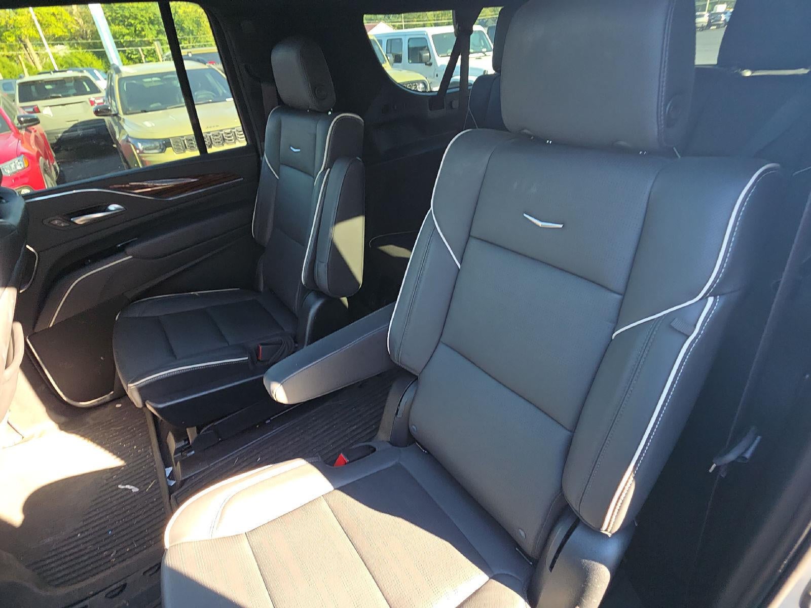 2023 Cadillac Escalade ESV 4WD Premium Luxury