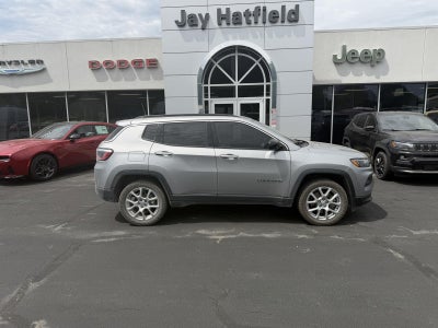 2023 Jeep Compass Latitude Lux FWD