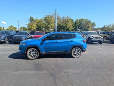 2023 Jeep Compass Latitude Lux