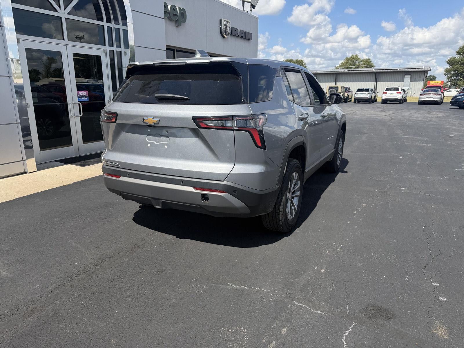 2025 Chevrolet Equinox FWD LT