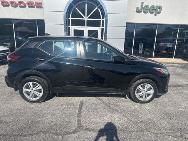 2024 Nissan Kicks S Xtronic CVT