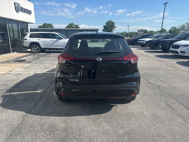 2024 Nissan Kicks S Xtronic CVT