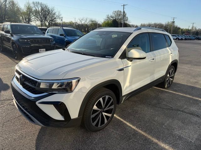 2024 Volkswagen Taos 1.5T SE