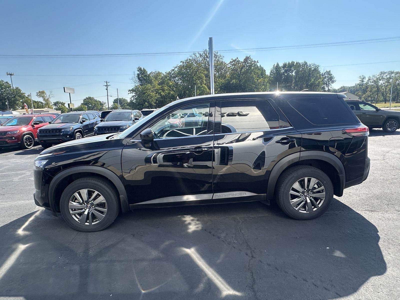2025 Nissan Pathfinder S 4WD