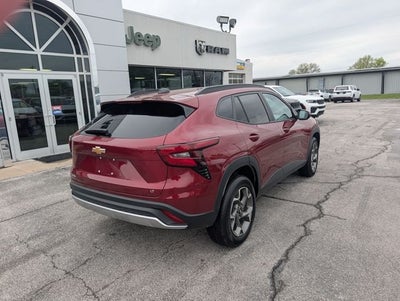 2025 Chevrolet Trax FWD LT