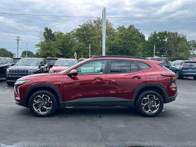 2025 Chevrolet Trax FWD LT