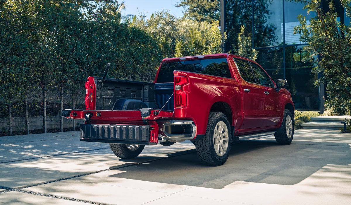 Jay Hatfield GMC in Chanute KS